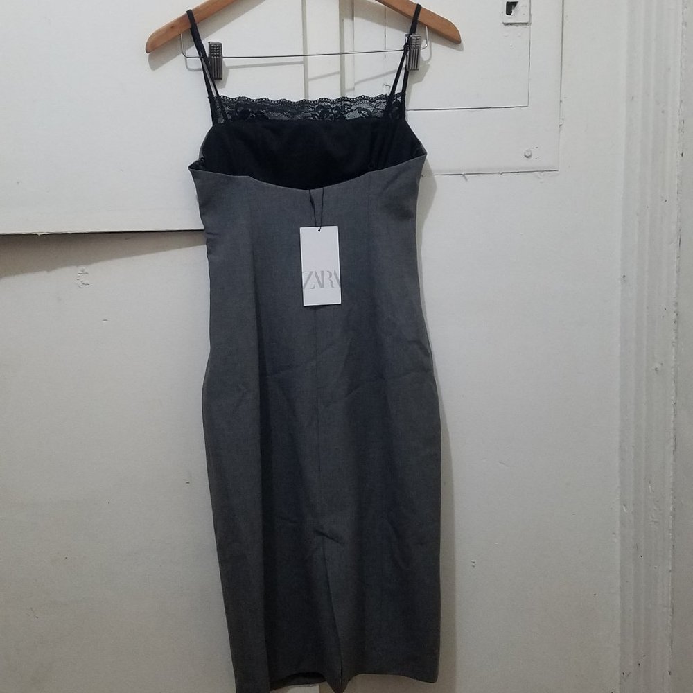 NWT LACE GRAY MNI DRESS - Picture 8 of 9